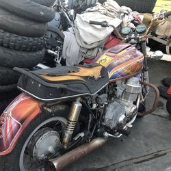 76 Honda CB 750A 