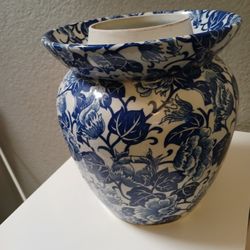 Chinese Blue & White Porcelain Ginger Pickeling Jar 