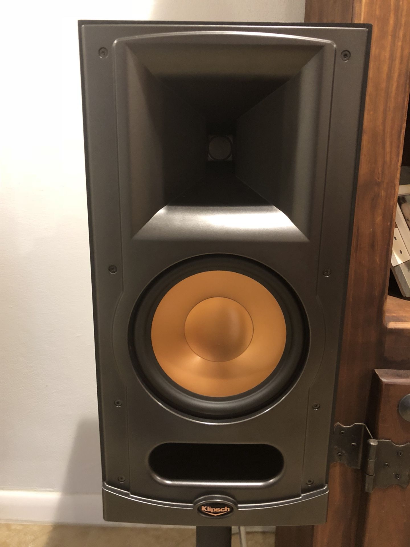 Klipsch RB75 pair with stands