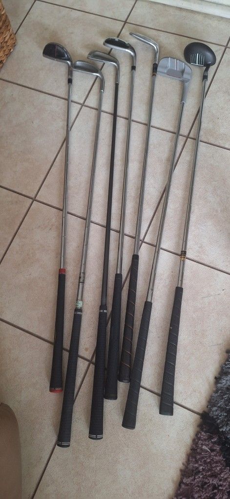 GOLF CLUBS