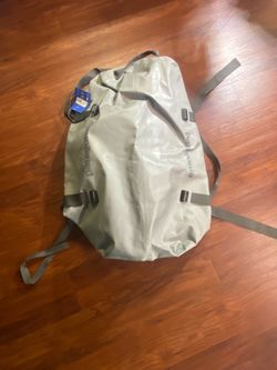 Patagonia storm duffle