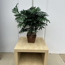 (4) Fake Plant Decor & Rolling Desk
