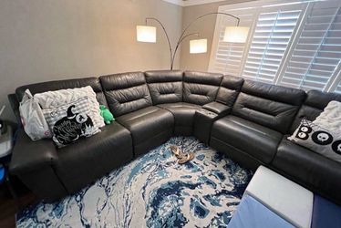 Reclining sofas