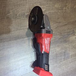Milwaukee M18 4-1/2 in./5 in. Grinder