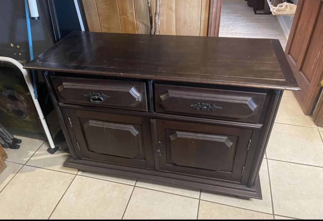Dresser