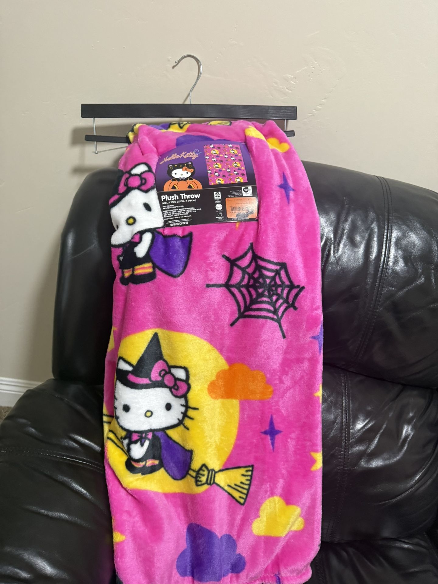 Hello Kitty Halloween Blanket 