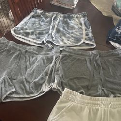 Shorts Lot Size Medium And Large 