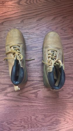 Ozark Trail boots/Hike shoes 9.5