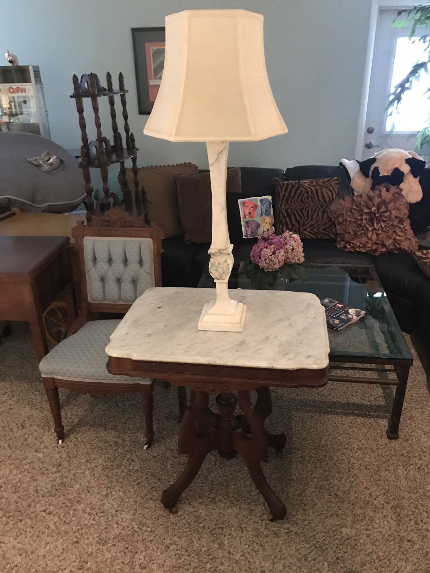 Vintage marble table and lamp
