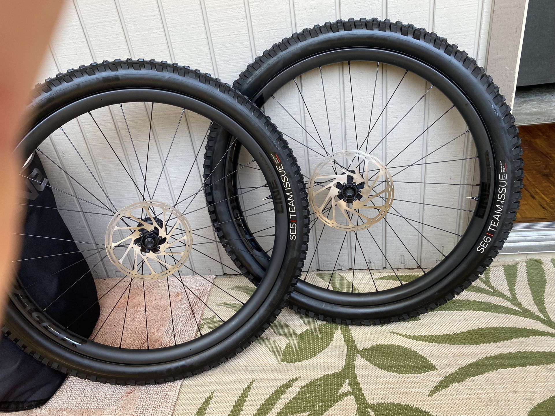 Brand New 29” Carbon Bontrager Line Elite 30