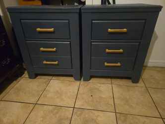 Two drawers 15 for both