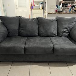 Sofa Ashley’s Furniture 