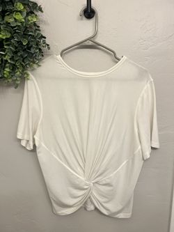 Lululemon White “Crescent T-Shirt” Size 8