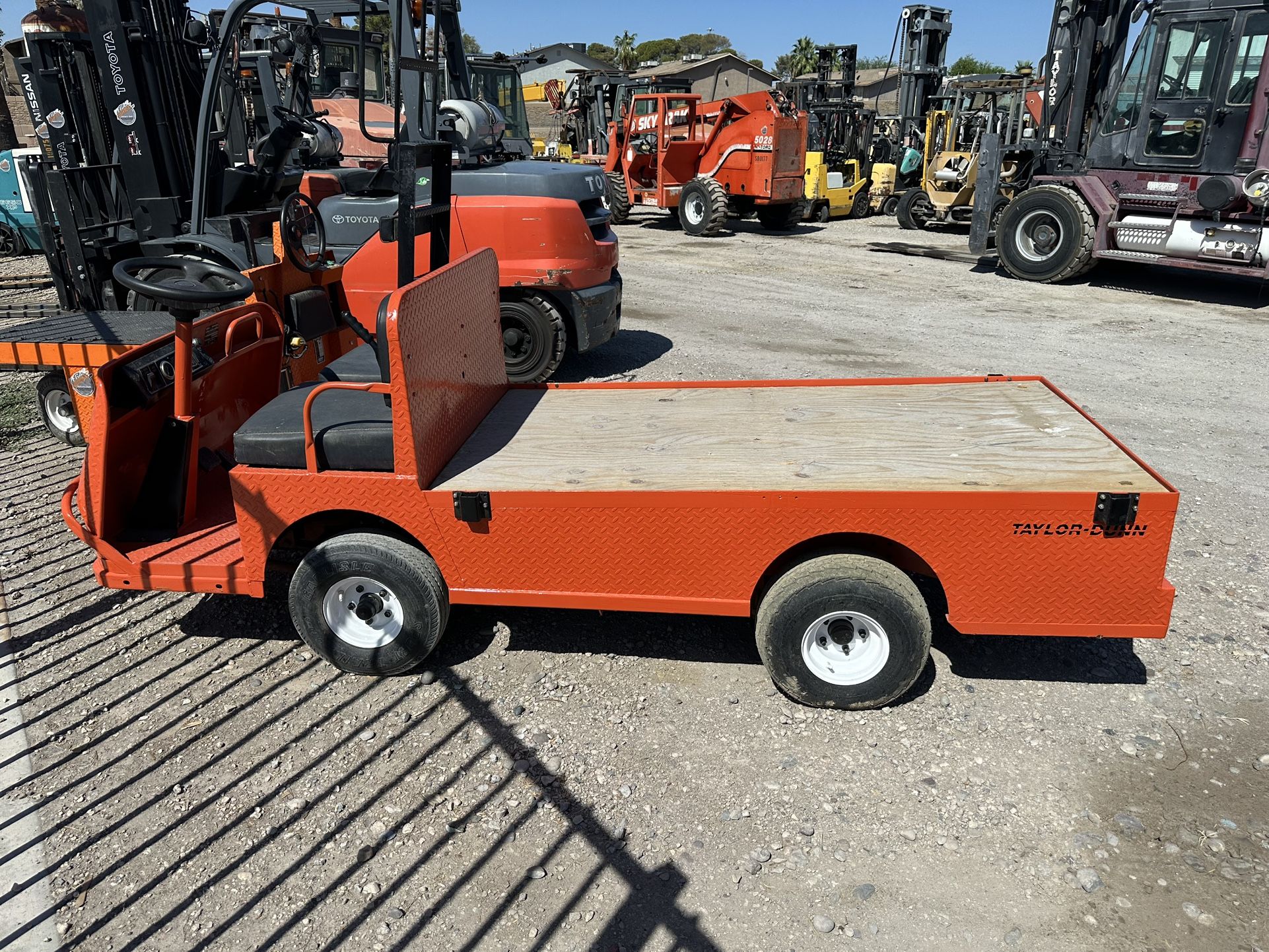 Taylor Dunn Flat Bed Cart