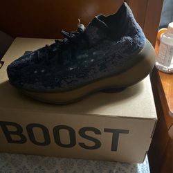 YEEZY BOOST 380