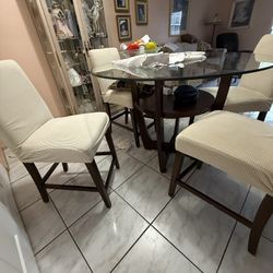 Table With 4 Chairs