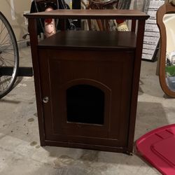 small hutch, pet hideaway/ cat litter box concealer