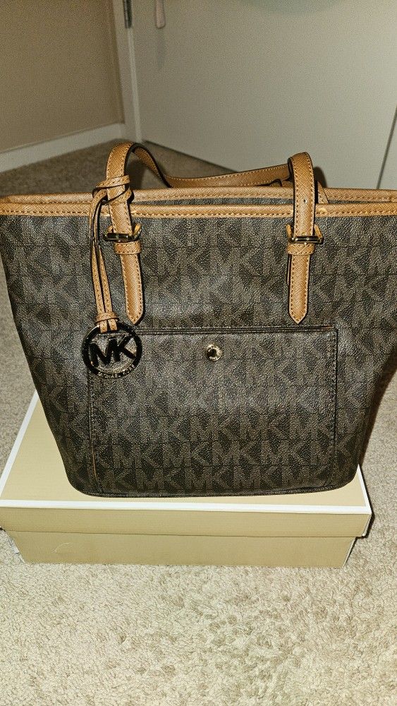 Michael Kors Signature Tote