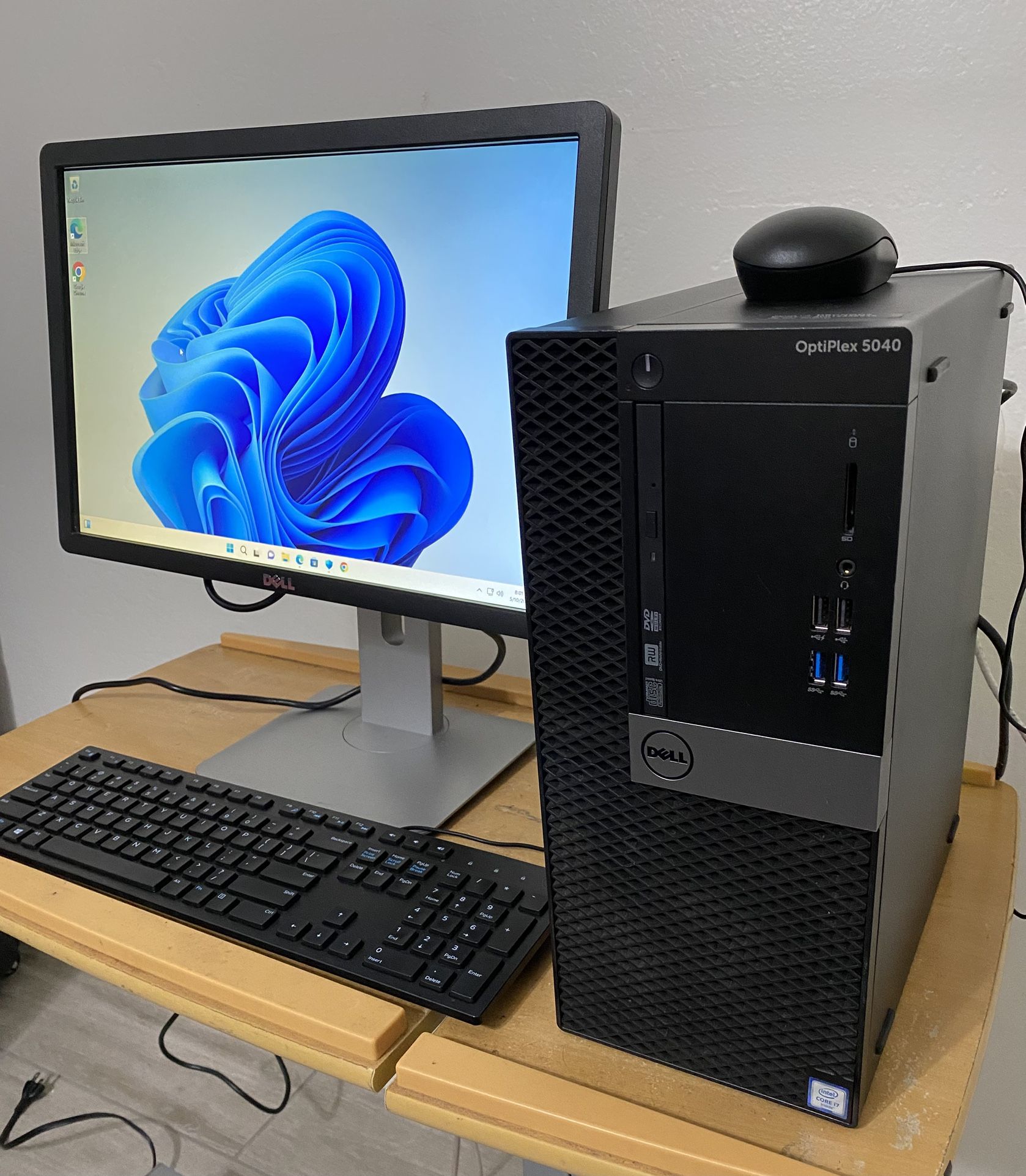 Dell OptiPlex 5040 desktop Computer Intel Core i7-6700 3.40GHz 8GB RAM 256GB SSD Win11,WIFI, Microsoft Office installed. Nothing wrong. ** NO TRA