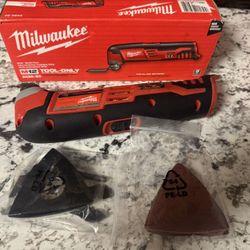 M12 12V Lithium-Ion Cordless Oscillating Multi-Tool (Tool-Only)