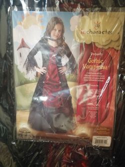 Incharacter Halloween Gothic Vampires Costume Size 12, Ring, Neckband