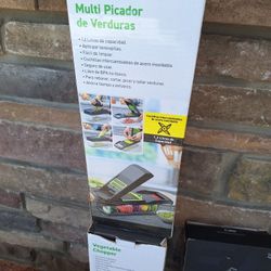 vegetable cutter . helpful kitchen tool