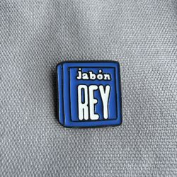Pin Jabon Rey 