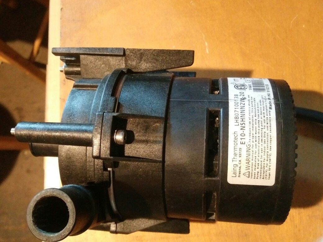 Hot tub pump