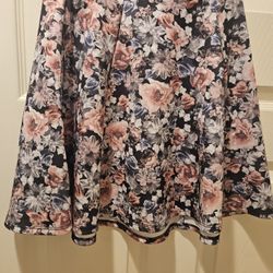 Xhilaration Small Floral Skirt