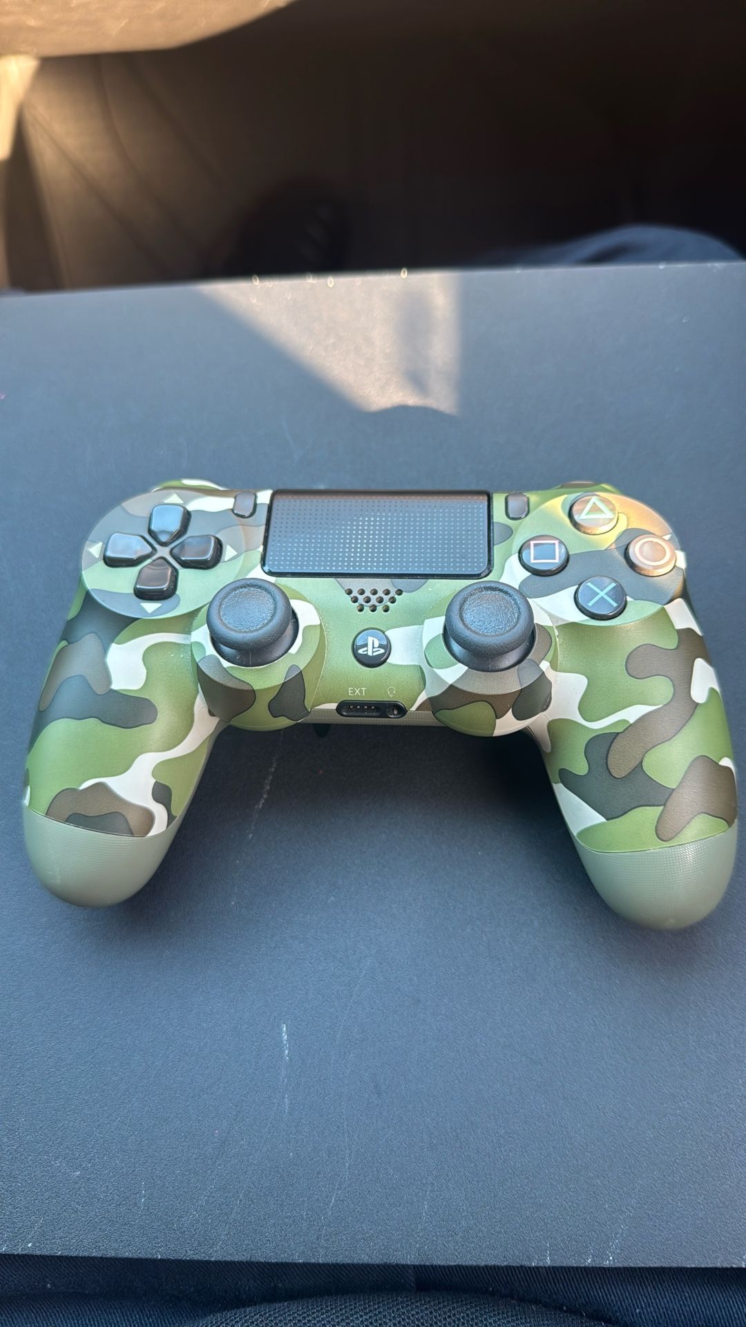 PS4 Controller