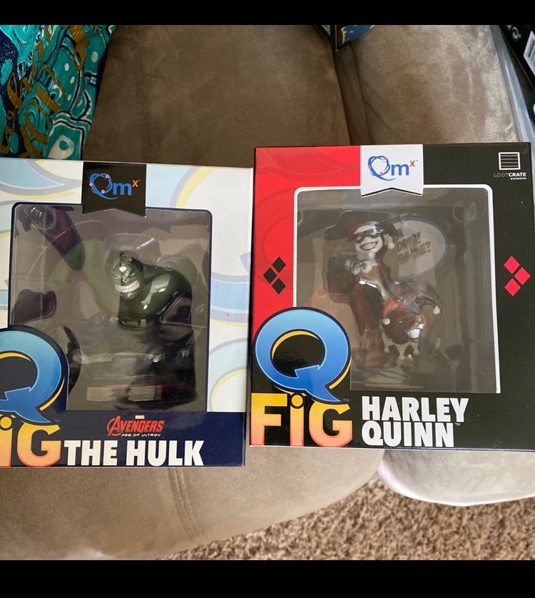 Lot Of (2) QFig Collectible 