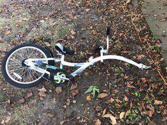 Third wheel kids bike