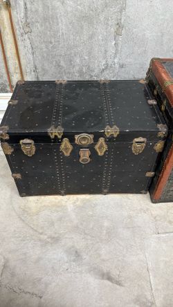 Vintage Black Steamer Trunk with Brass Hardware – Storage