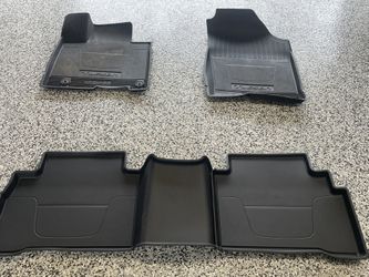 Hyundai Tuson Factory Floor Mast / Liners 