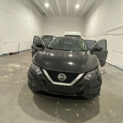 2020 Nissan Rogue Sport AWD – Clean Title – Low Miles 