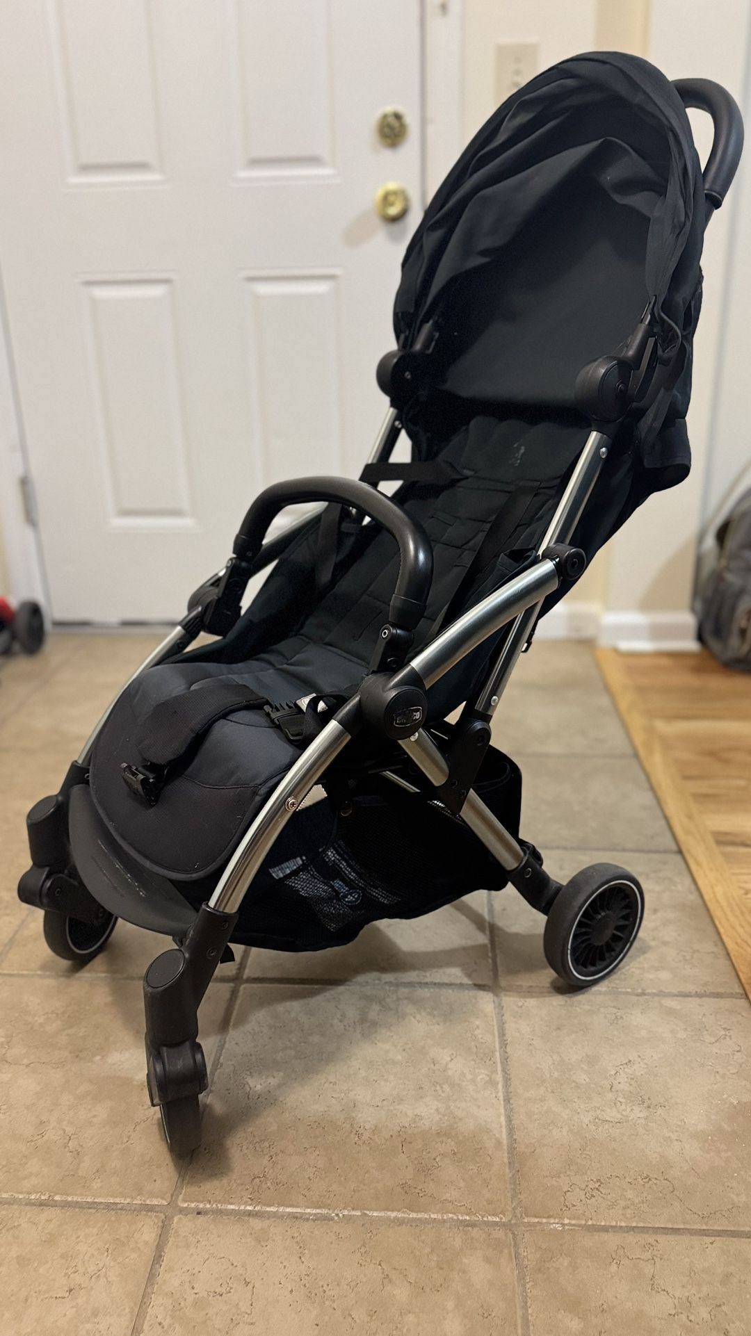 Chicco lightweight Compact travel Stroller 