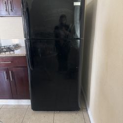 Black Frigidaire Refrigerator 