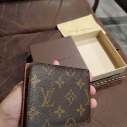 LOUIS VUITTON

Porte Billet 9 Cartes Credit wallet

