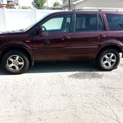 HONDA 2007 PILOT V 6 AUTO 4X4 FULLY LOADED RUNS AND DRIVES GREAT EVERYTHING WORKS 