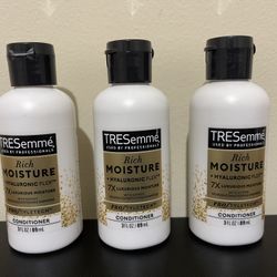Lot Of 3 TRESemmé Moisture Rich nourishing Daily Conditioner with Vitamin E, 3 fl oz, Travel Size