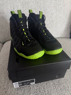 New!!! Nike Little Posite One GS Black Volt Size 6.5Y