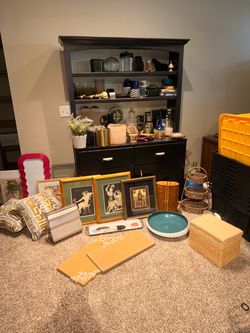 Tons of Home Decor