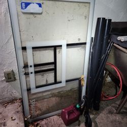 Free SPALDING BASKETBALL HOOP COURT