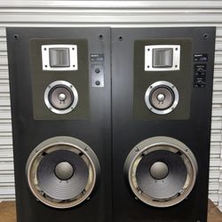 Vintage Sony SS-U70 3 way Speakers