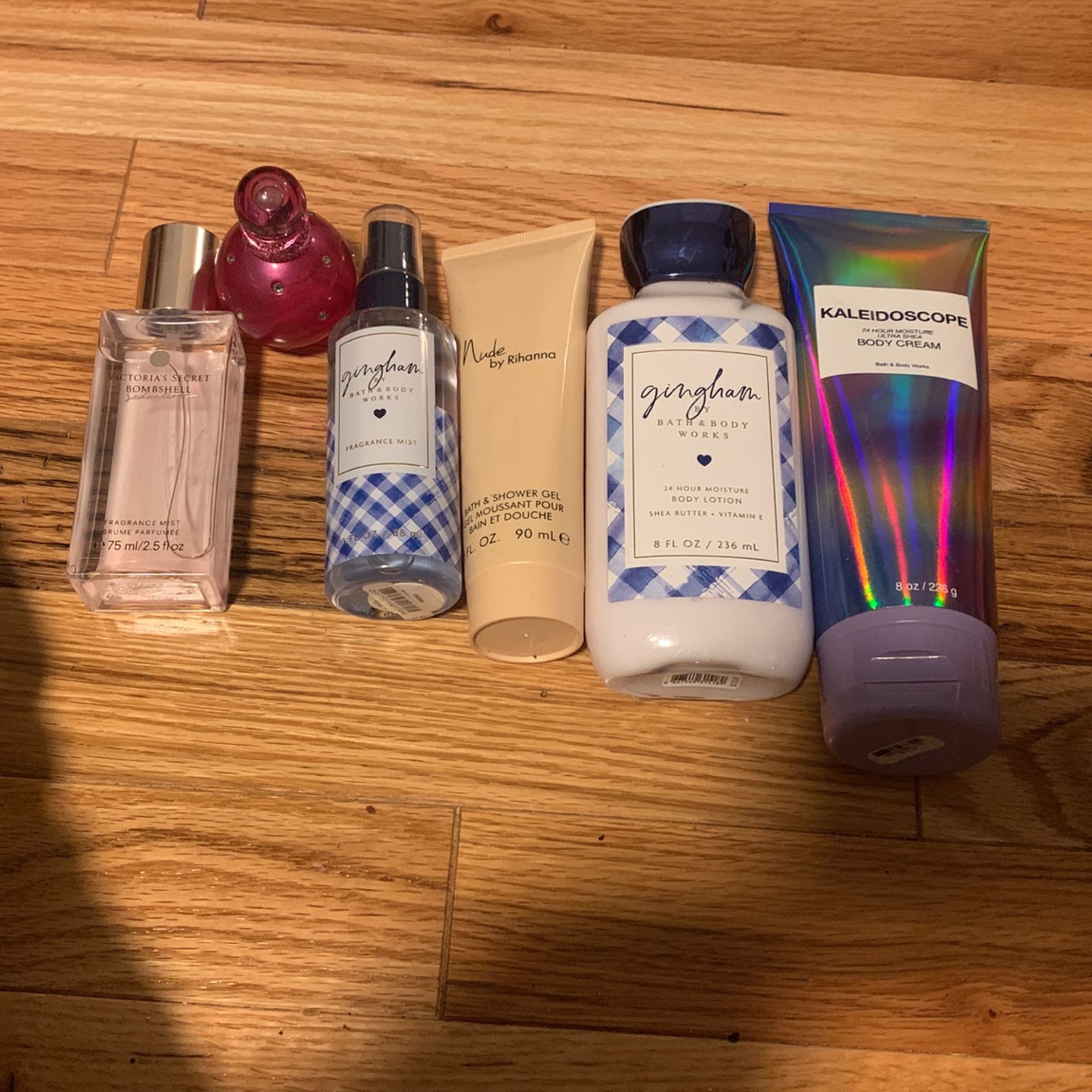 Mini perfume and lotion