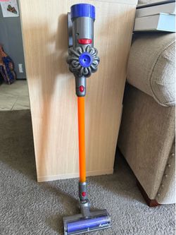 Toy vacuum