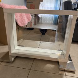 Beautiful Dinning Table With Two Chairs