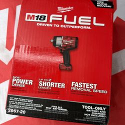 Milwaukee M18 FUEL 18V Lithium-Ion Brushless Cordless 1/2 in. High Impact Wrench 1600ft-lbs