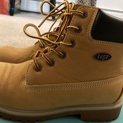 Lugs Hiking Boots