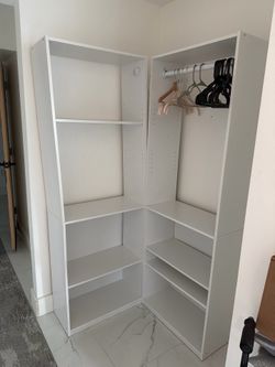 Closets bookshelf
